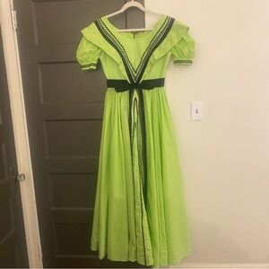 1800s women’s costume dress